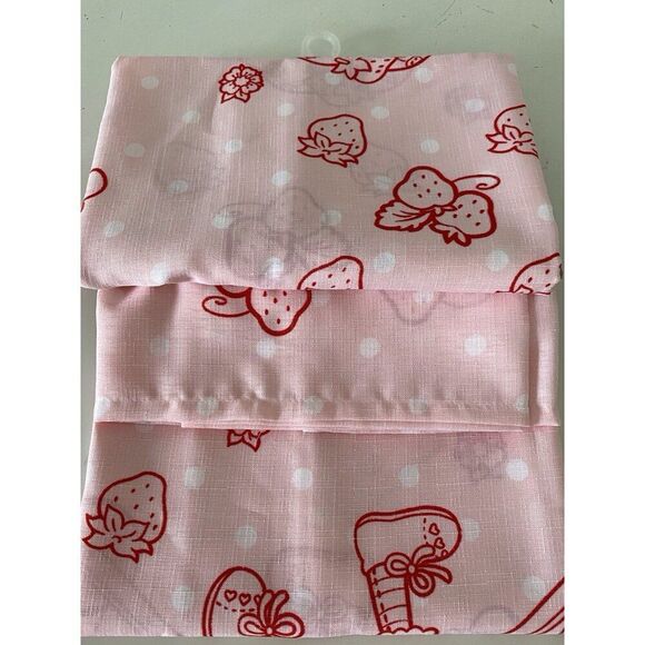 13 Piece Set Strawberry Shortcake Shower Curtain Set And Metal Hooks 72 X 72 NEW - Picture 10 of 13
